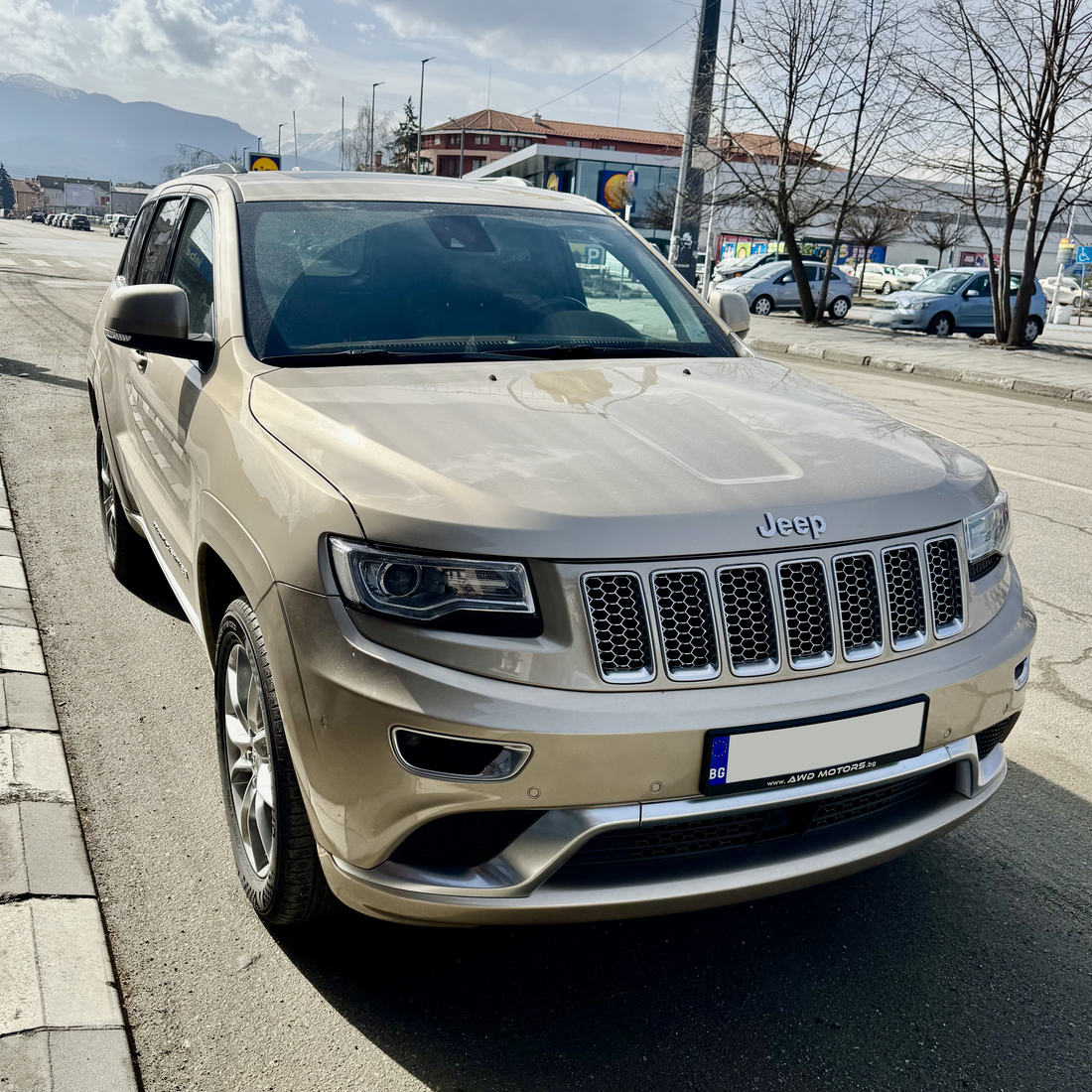 2015 Jeep Grand Cherokee Summit, 5.7 L, V8