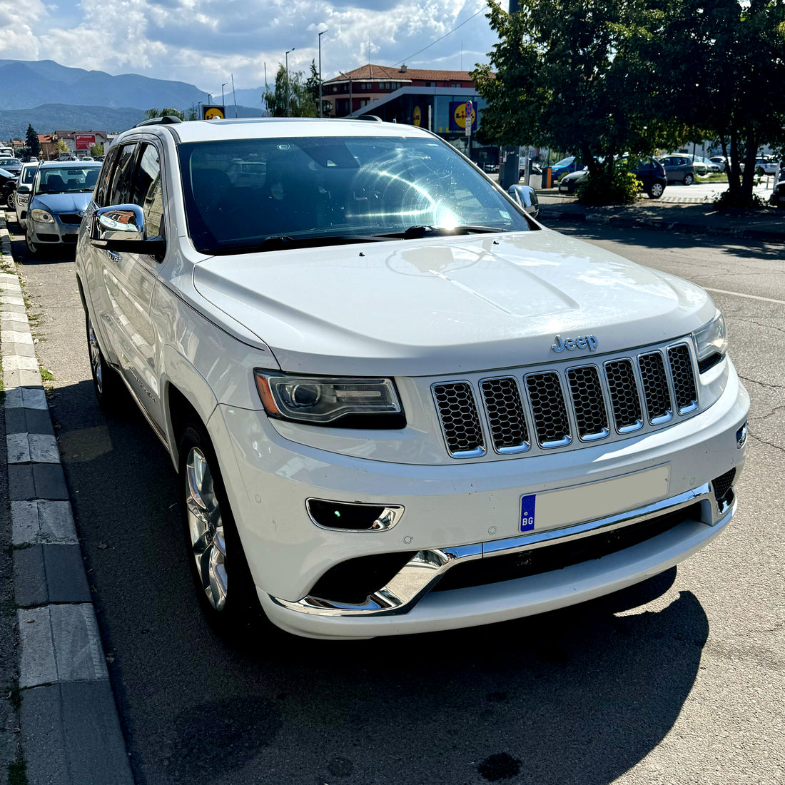 2014 Jeep Grand Cherokee Summit, 5.7 L, V8